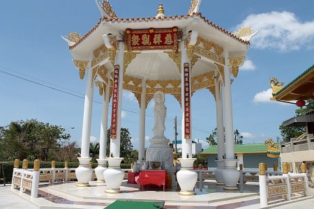 schrein für mae guan im phuket schrein für mae guan im phuket