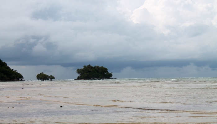 nai yang beach phuket regenzeit