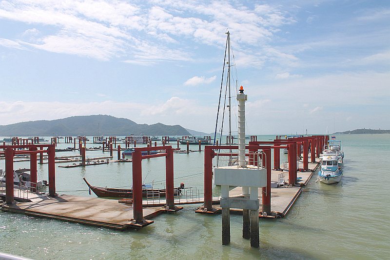chalong yacht anleger neue marina