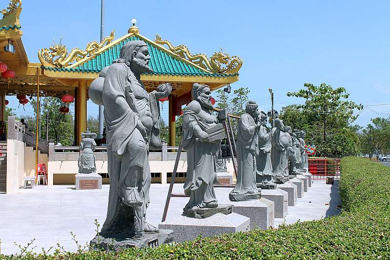 chinesische mönche stein statuen tempel