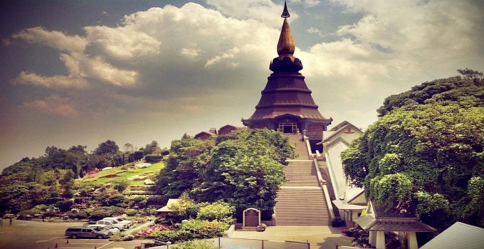 chedi tempel doi inthanon thailand